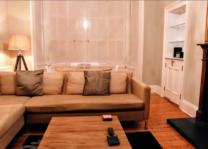 2 Bedroom, 2 Bathroom Apartment In New Town